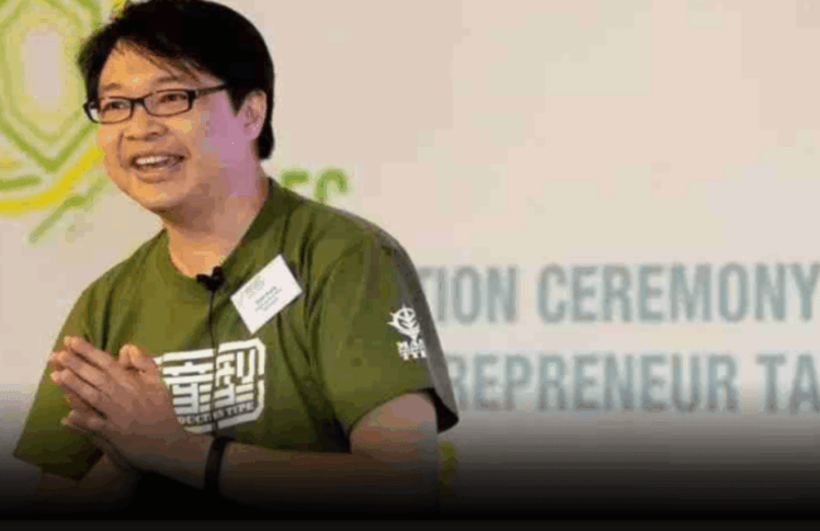 转变,从真人秀开始? ——从珠宝商到生命导师的黄岳永