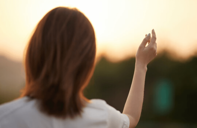 走出淫乱之家，不再仇恨父亲