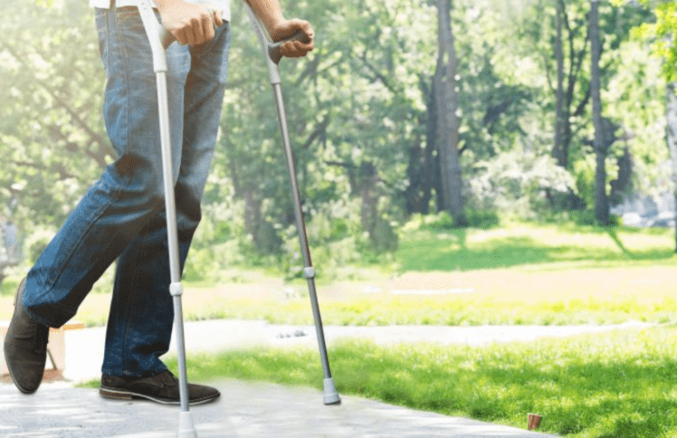 双拐之上,我的另一种价值