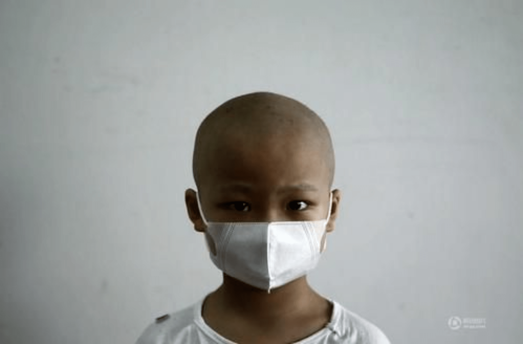 辞去教师编制，我和1300个重病孩子相遇