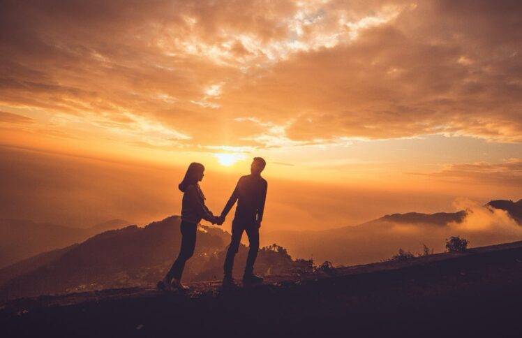 40次相亲后，我翻山越岭去找她