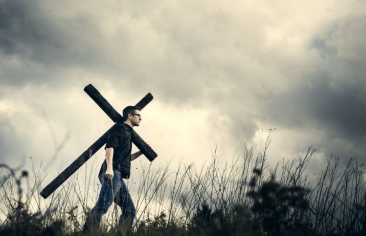 逃命、卖命与舍命